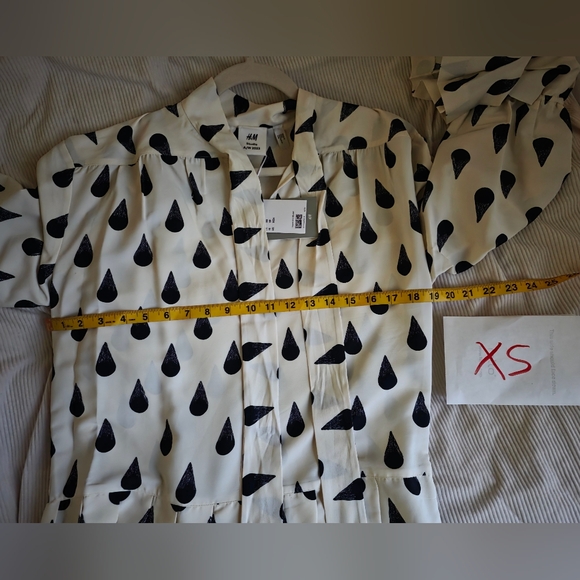 H&M STUDIO A/W 2023 GRAPHIC-PRINT PLEATED Maxi DRESS cream/black NO LOW BALLING! - Picture 5 of 16